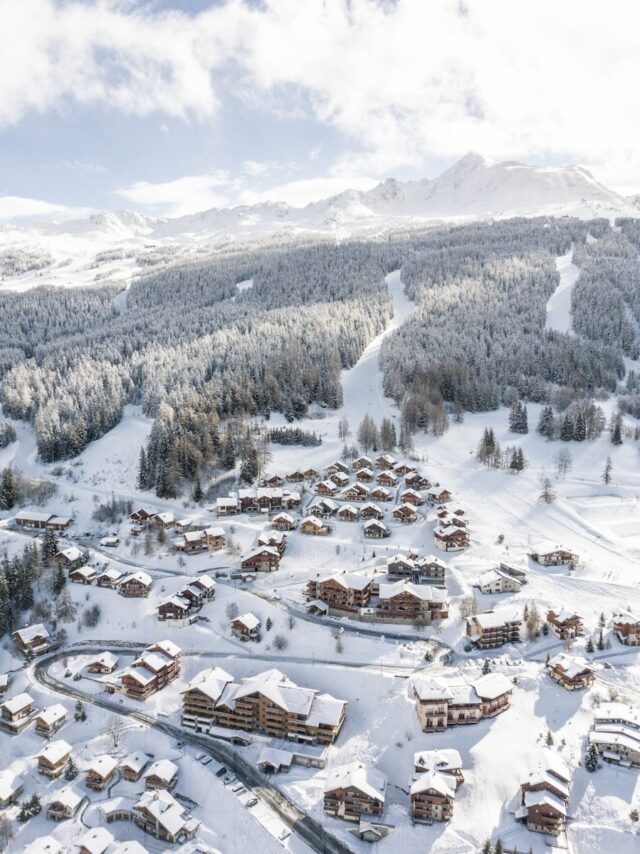 snow covered mountain during daytime